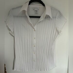 Worthington White short sleeve button up blouse size Medium Petite